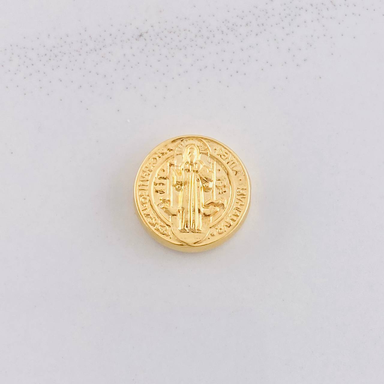 Herraje San Benito 0.8g / 1.3cm Oro Amarillo 18K