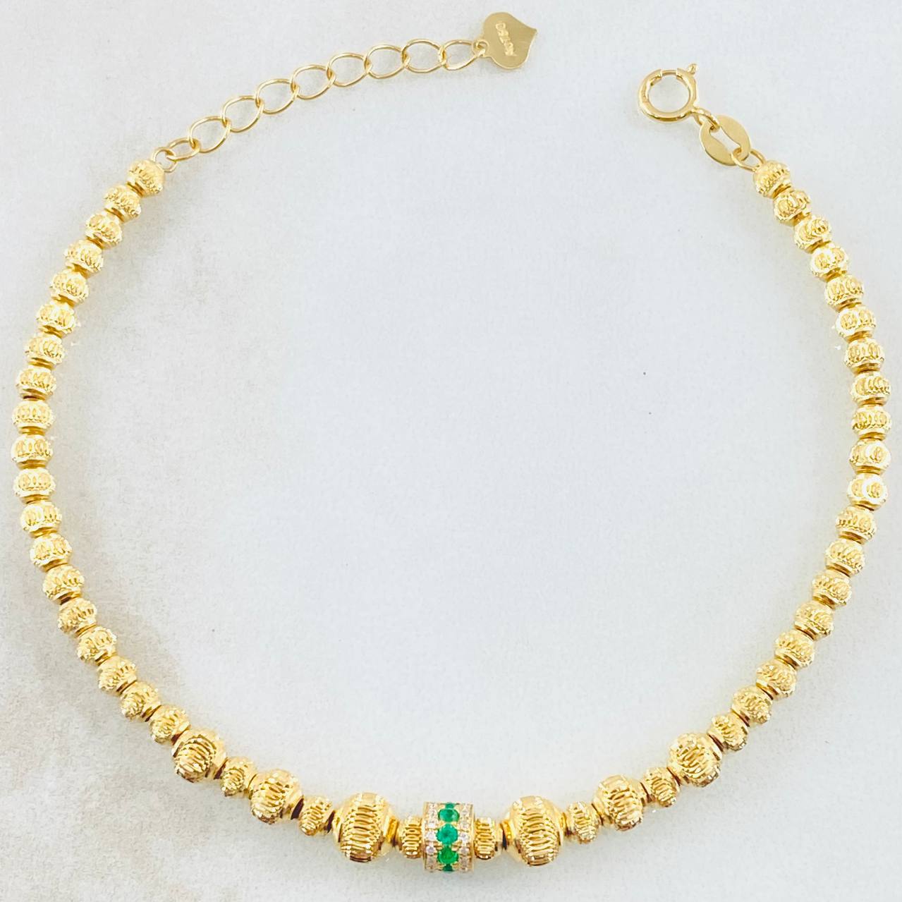 Pulso Militar Luna Esmeraldas 20pts Diamantes 40pts 5.55gr / 18.5cm / Oro Amarillo 18K ©