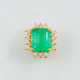 Dije Recuadro Tupido Esmeralda 1.62 Qts Diamantes 16pts 2.05gr / 1cm / Oro Amarillo 18K ©
