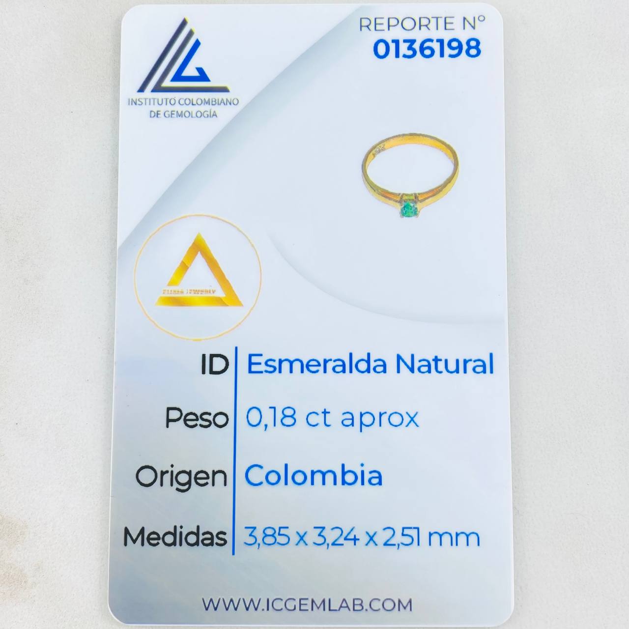 Anillo Solitario Puente Hueco Esmeralda 18pts 2.45gr / T6 3/4 / Oro Amarillo 18K ©
