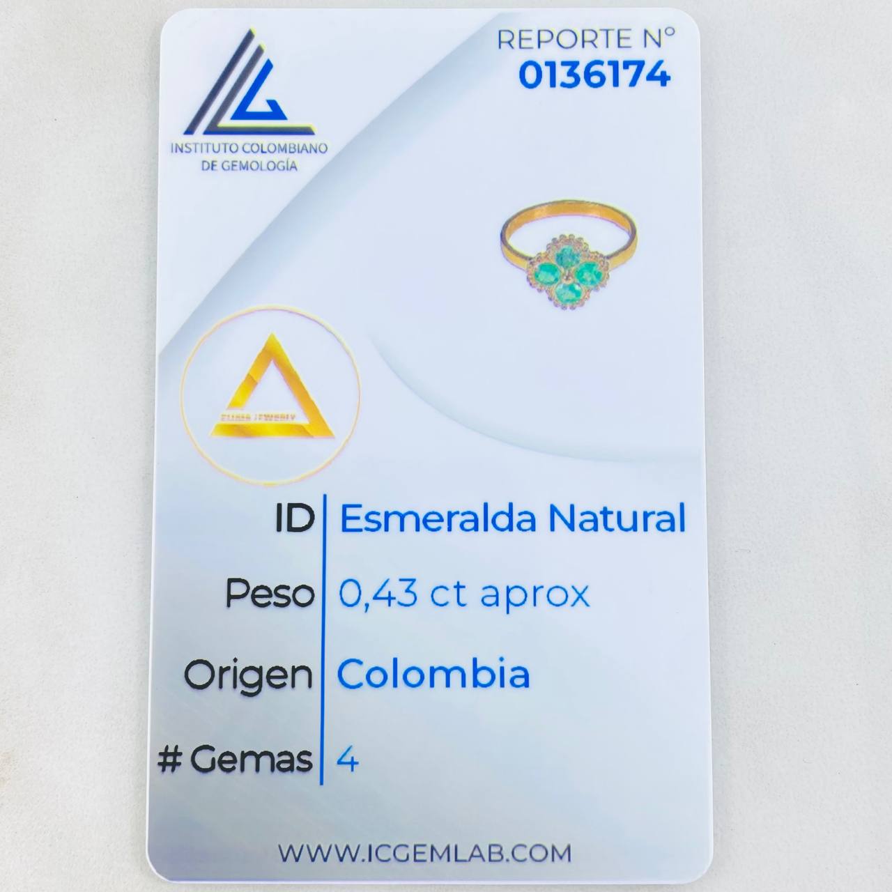 Anillo Flor Trebol Punteado Esmeraldas 43pts 3.35gr / T6 3/4 / Oro Amarillo 18K ©