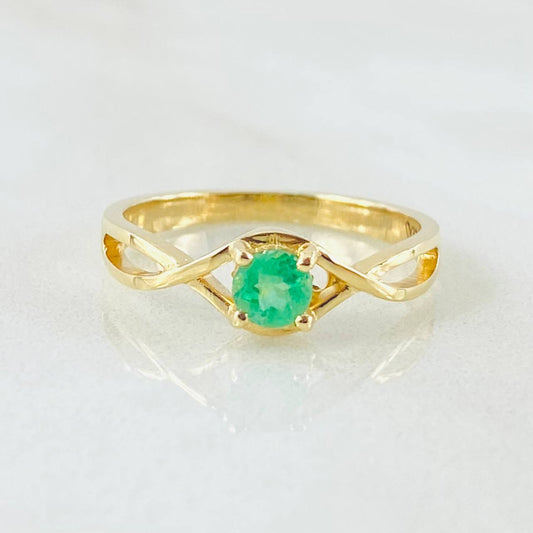 Anillo Solitario Ojo Infinito Esmeralda 27pts 2.5gr / T6 / Oro Amarillo 18K ©