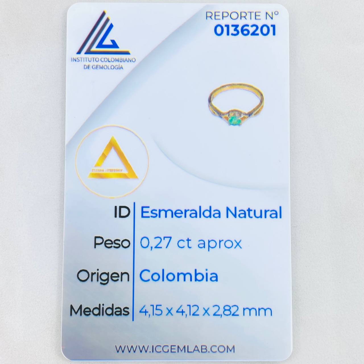 Anillo Solitario Ojo Infinito Esmeralda 27pts 2.5gr / T6 / Oro Amarillo 18K ©