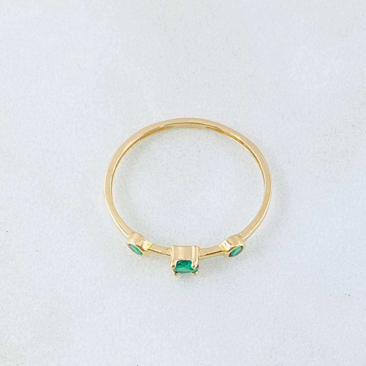 Anillo Solitario Dos Ojos 0.85gr / T7 1/4 / Oro Amarillo 18K ©