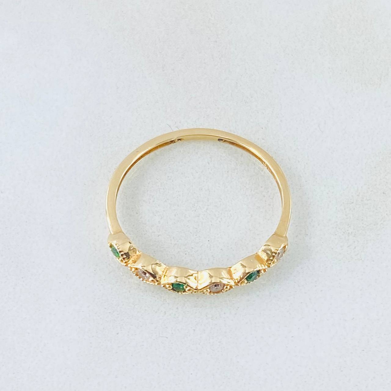 Anillo Linea de Ojos 1.1gr / T5 1/2 / Oro Amarillo 18K ©