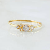 Anillo Solitario Flores Delicadas 0.85gr / T7 1/4 / Oro Amarillo 18K ©