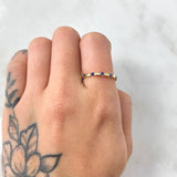 Anillo Corazones Intercalados 1.2gr / T7 1/4 / Oro Amarillo 18K