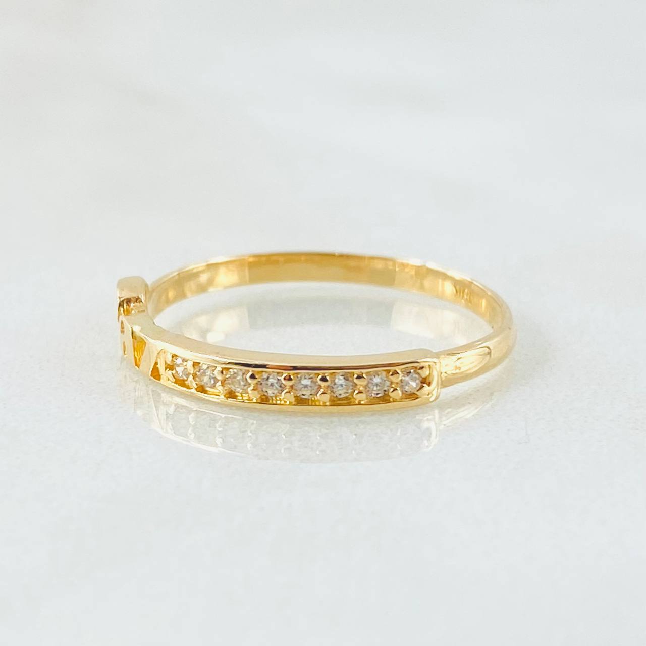 Anillo Paz 1.4gr / T6 1/2 / Oro Amarillo 18K ©