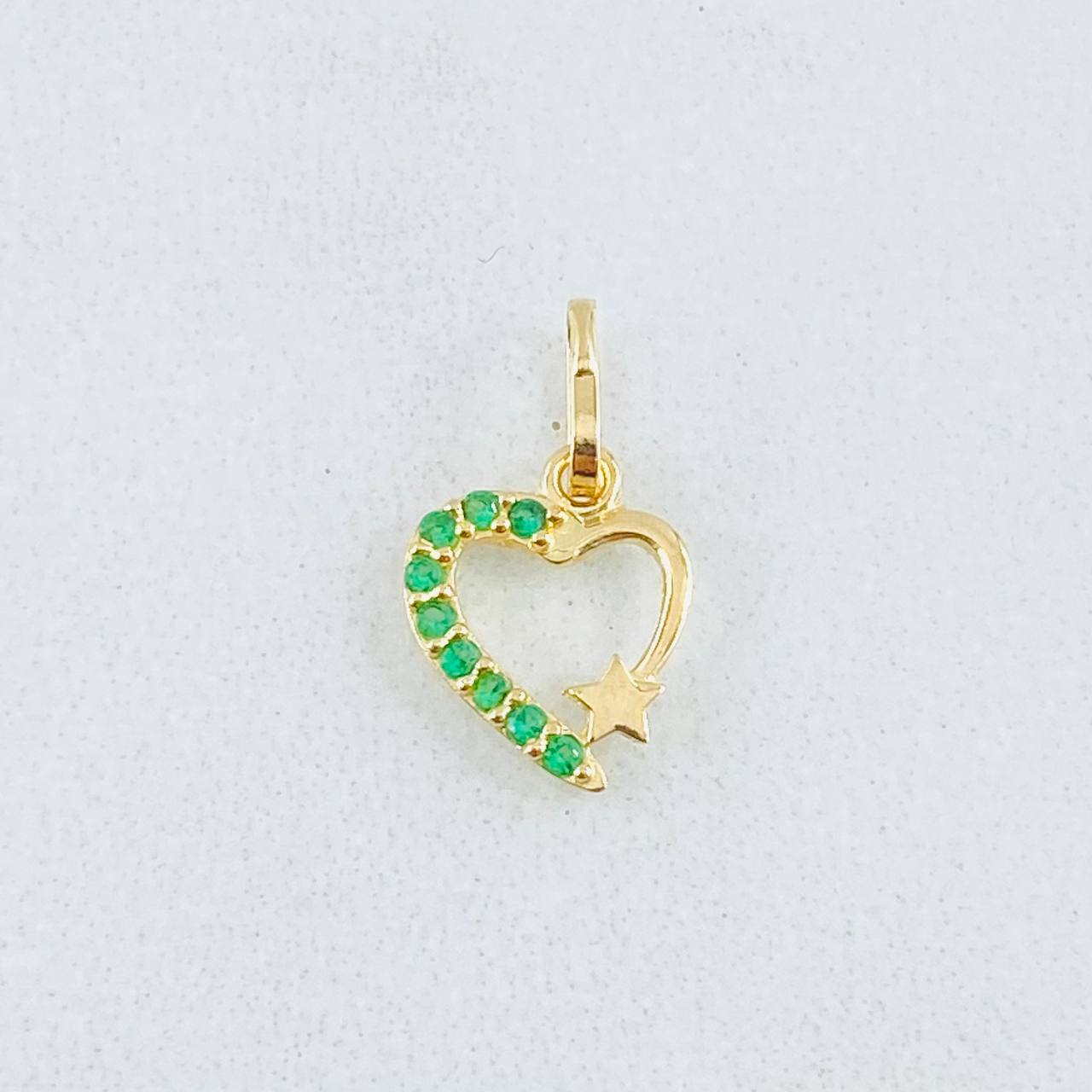 Dije Corazón Estrella 0.3gr / 1.3cm / Oro Amarillo 18K