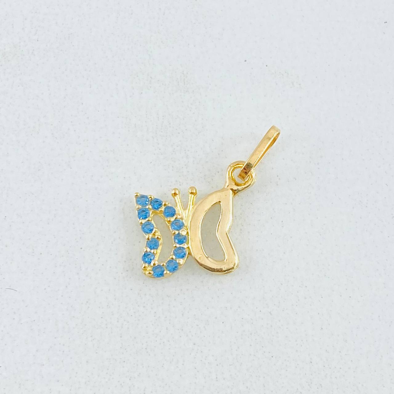 Dije Silueta Mariposa 0.5gr / 1.6cm / Oro Amarillo 18K