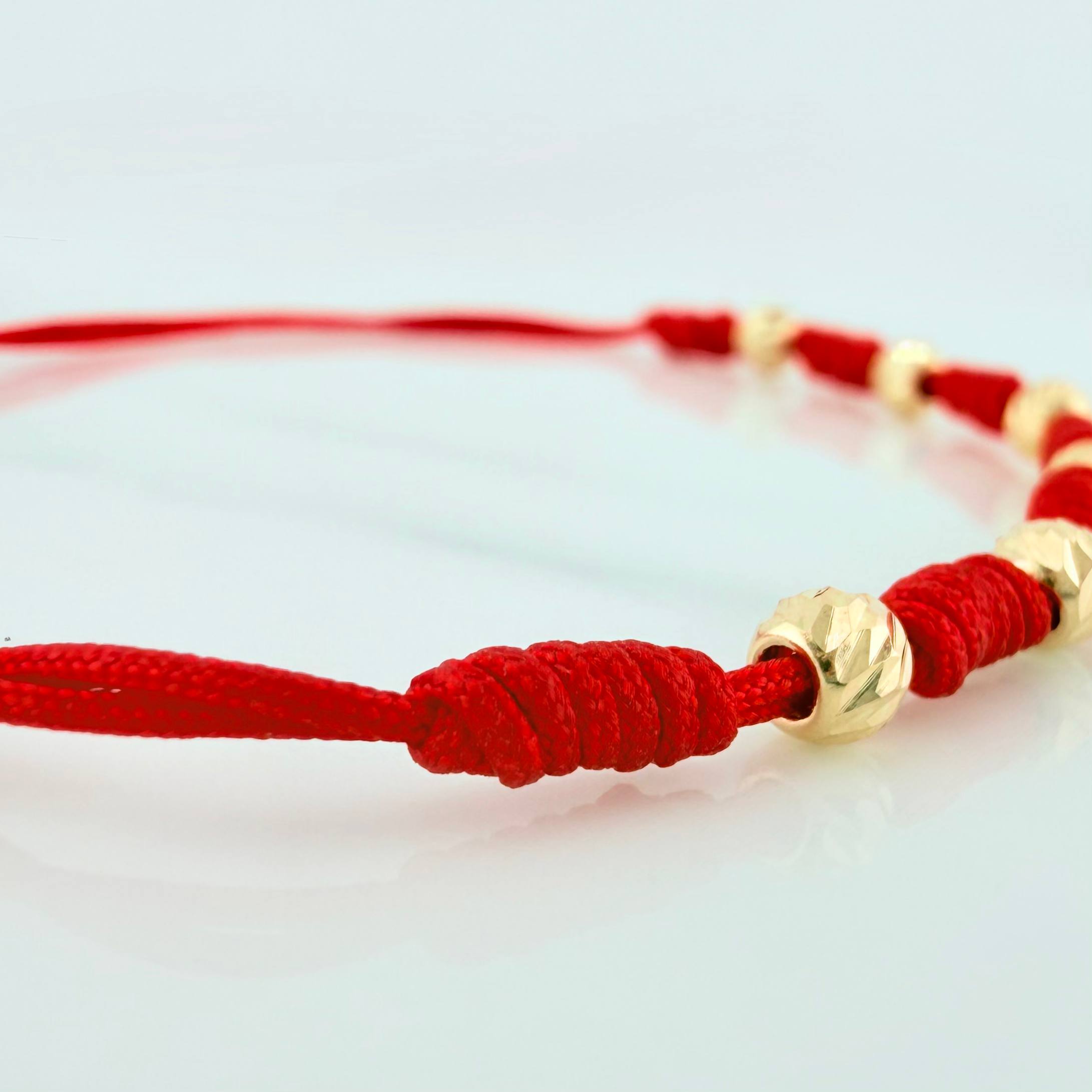 Pulsera Tejida Roja Bolas Diamantadas 4Mm Oro Amarillo  6 und  18K (A.C)