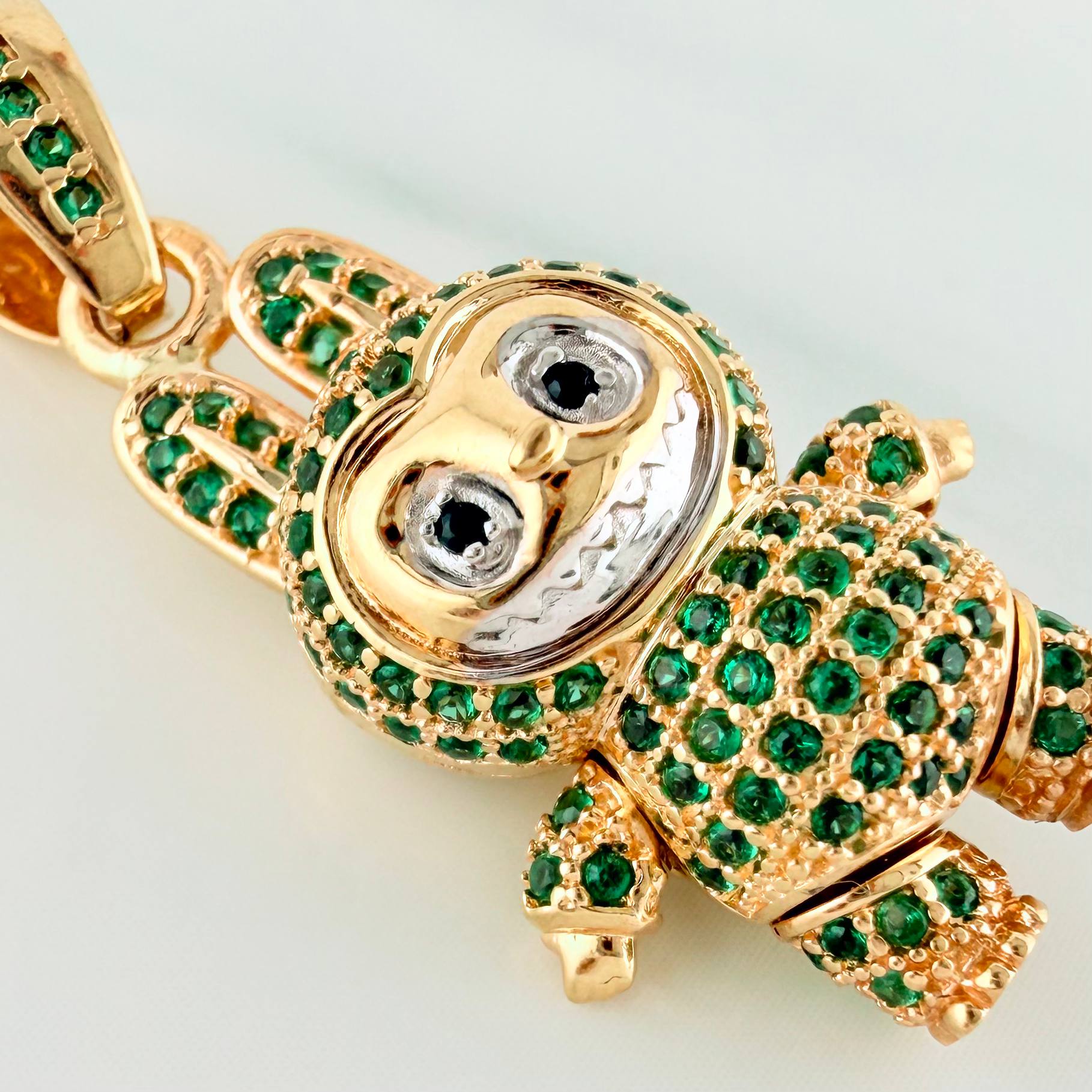 Dije Conejo Sonriente 6 g / 3.5 cm Dos Oros Amarillo Blanco 18K