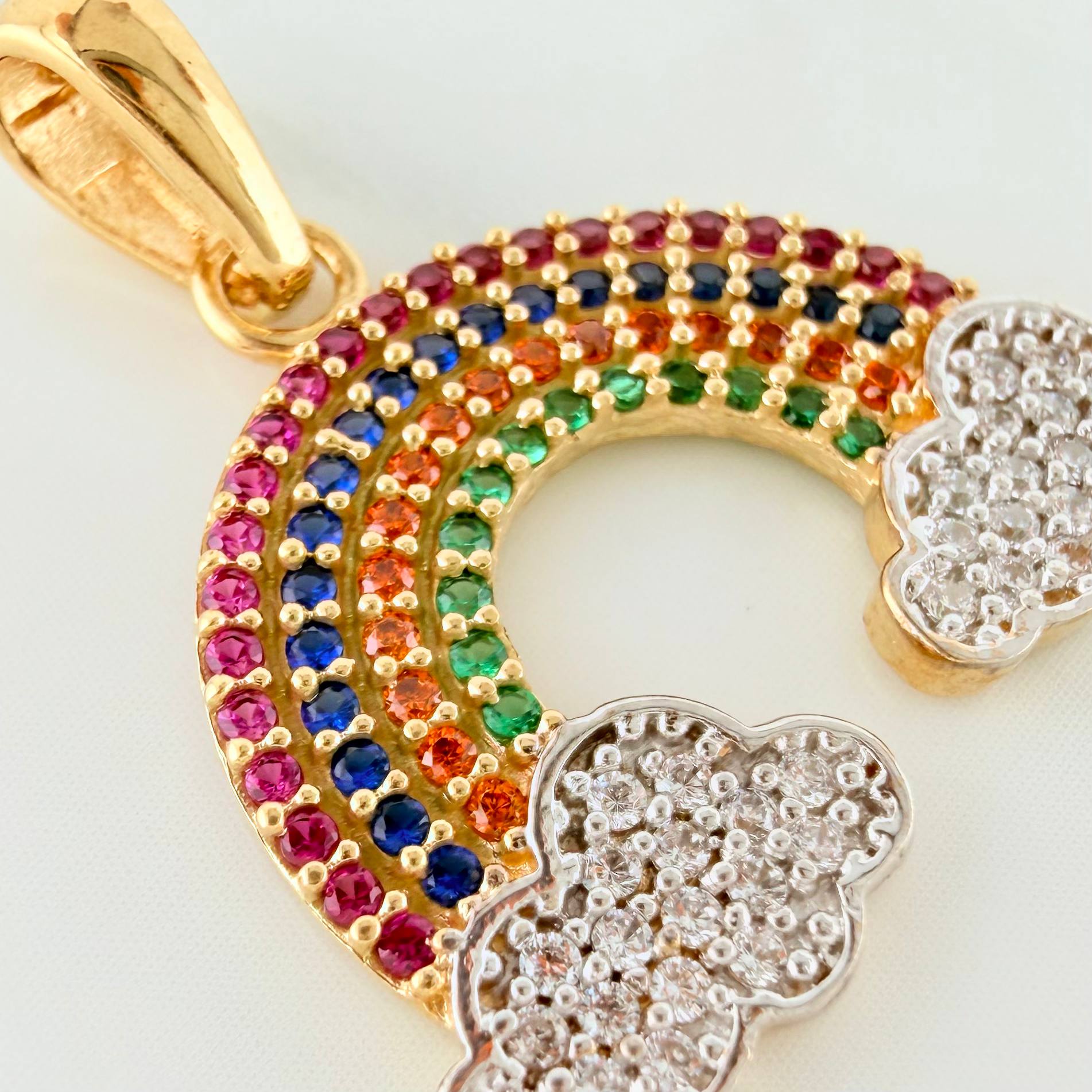 Dije Arcoiris 2.45 g / 2.3 cm Dos Oros Amarillo Blanco 18K