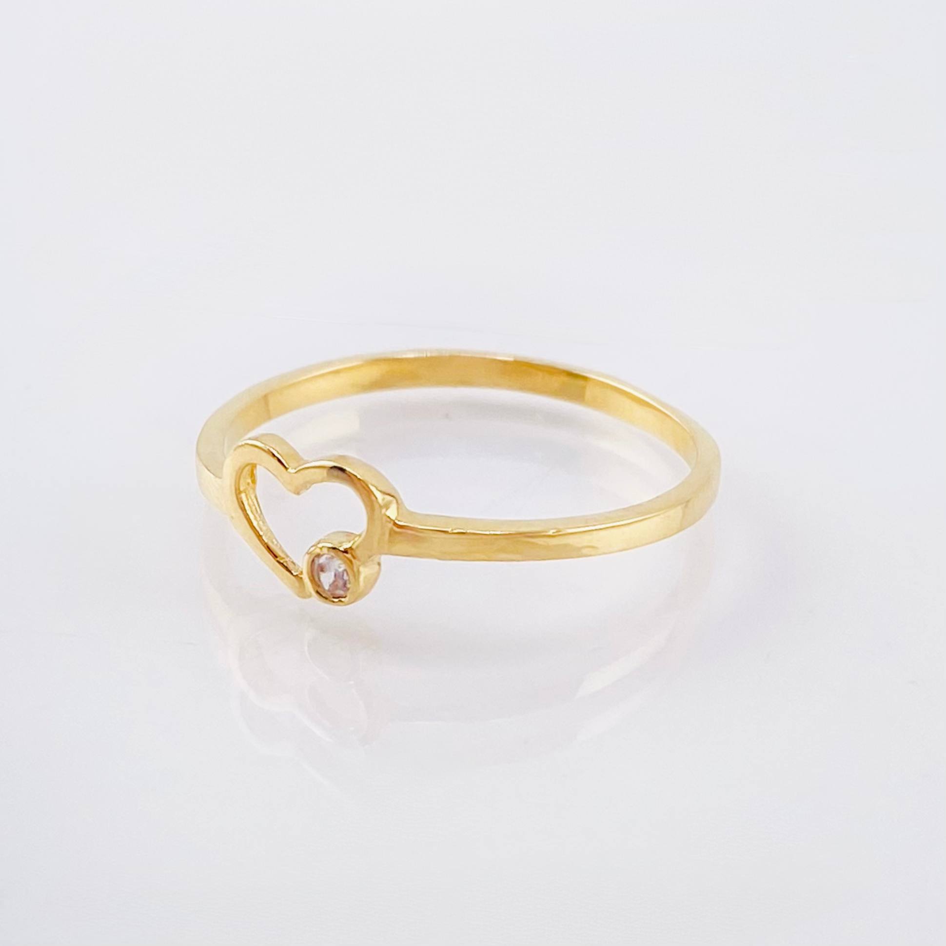 Anillo Corazon Silueta 1.35gr / T7 3/4 / Oro Amarillo 18K