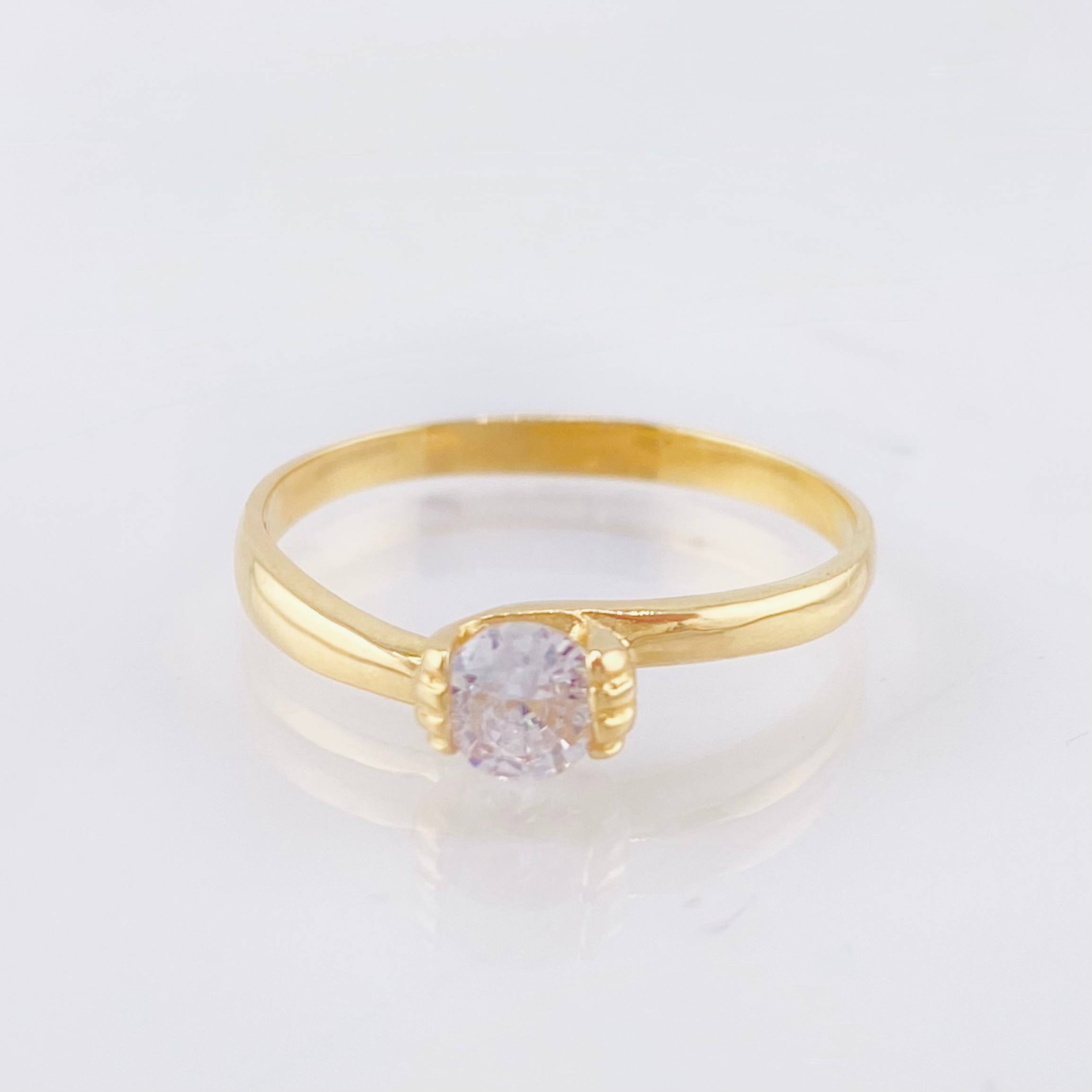Anillo Solitario 1.75gr / T8 / Oro Amarillo 18K *