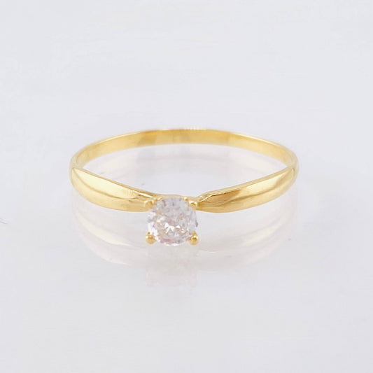 Anillo Solitario Cuatro Garras 1.1gr / T6 3/4 / Oro Amarillo 18K *