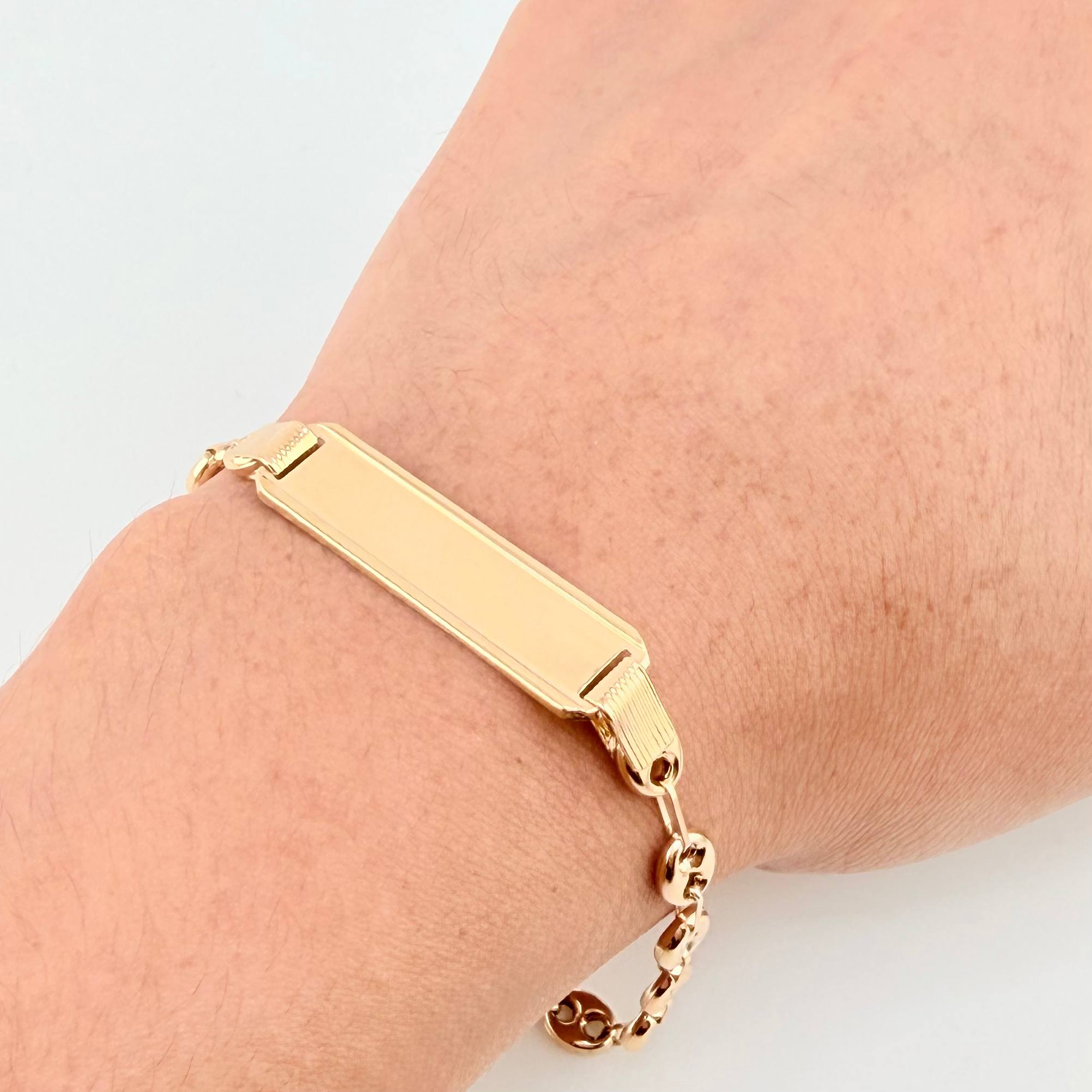 Pulso GC Placa Robusta 3.95gr / 19cm / 5.5mm Oro Amarillo 18K