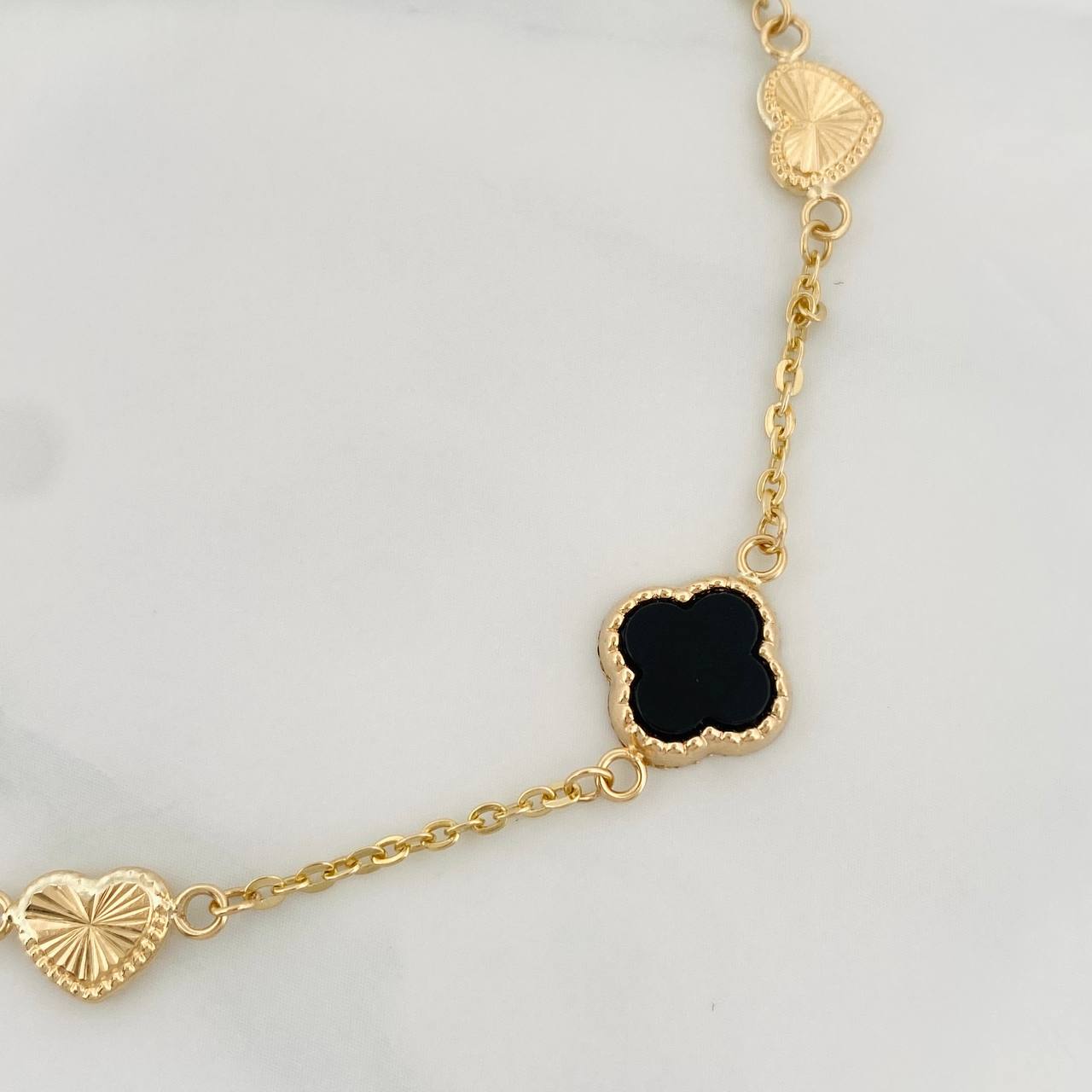 Pulso Aro Seguido Trebol 3g / 18.05cm / 1.62mm Oro Amarillo 18K