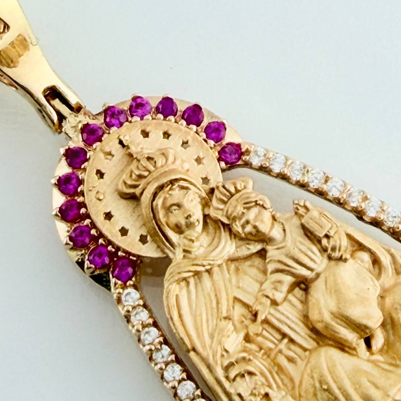 Dije Virgen Del Carmen 7.85gr / 4.2cm / Oro Amarillo 18K %