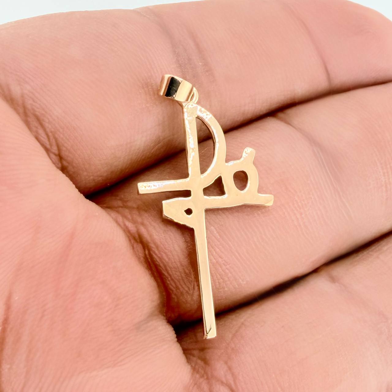 Dije Fe 1.15gr / 3.5cm / Oro Amarillo 18K %