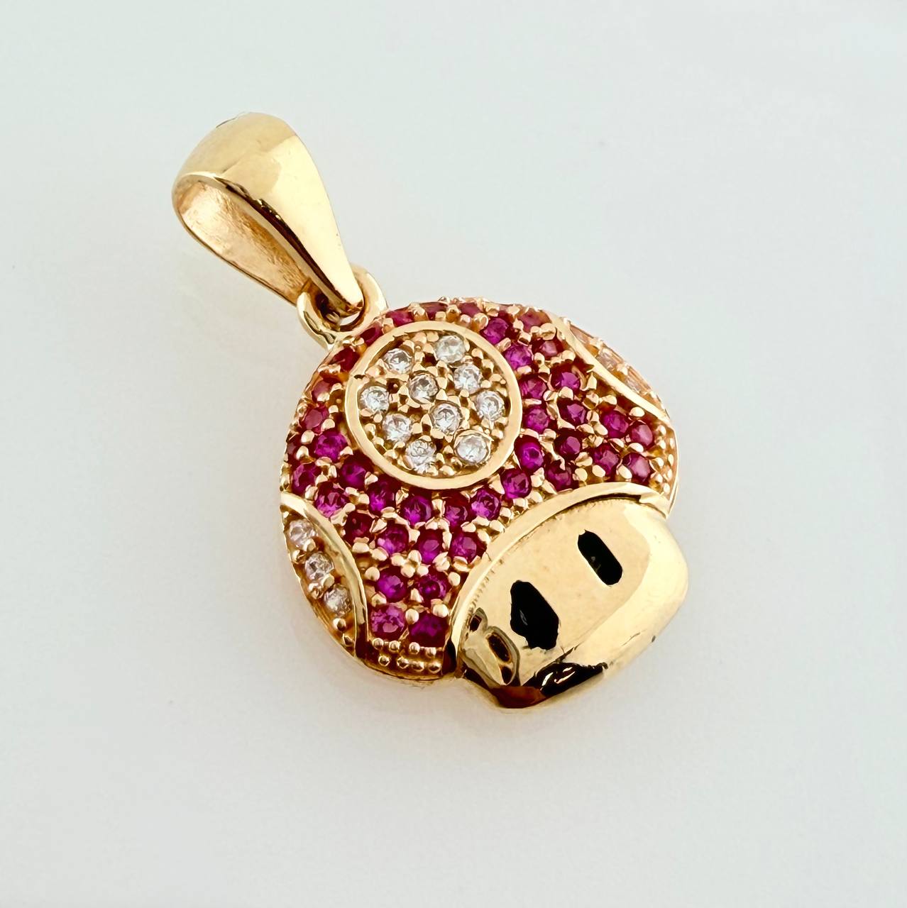 Dije Hongo 2.4gr / 2.1cm / Oro Amarillo 18K %