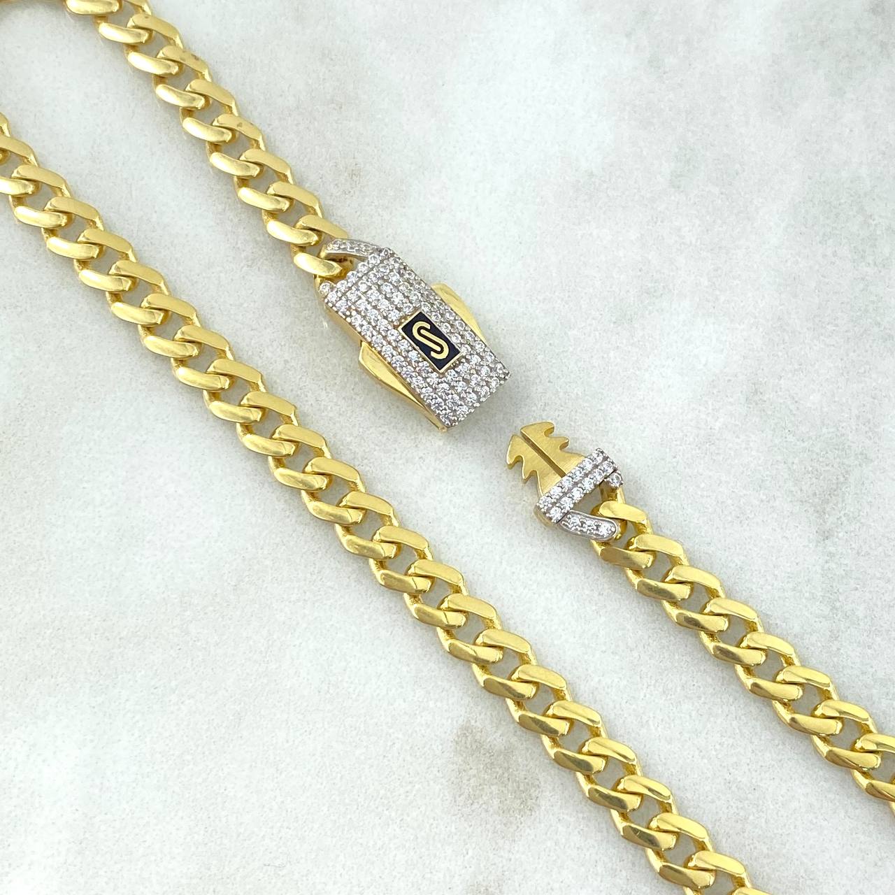 Tobillera Cubana Infinito 8.55gr / 25.5cm / 5mm Circones Blancos Oro Amarillo +4 *