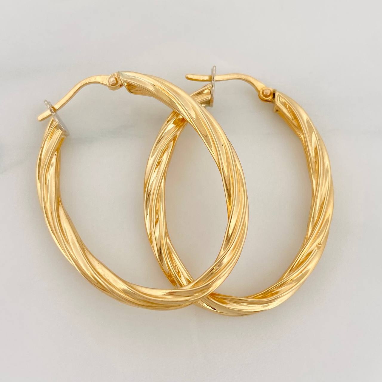 Candongas Mary Ovalada 4.5g / 3cm Oro Amarillo 18K