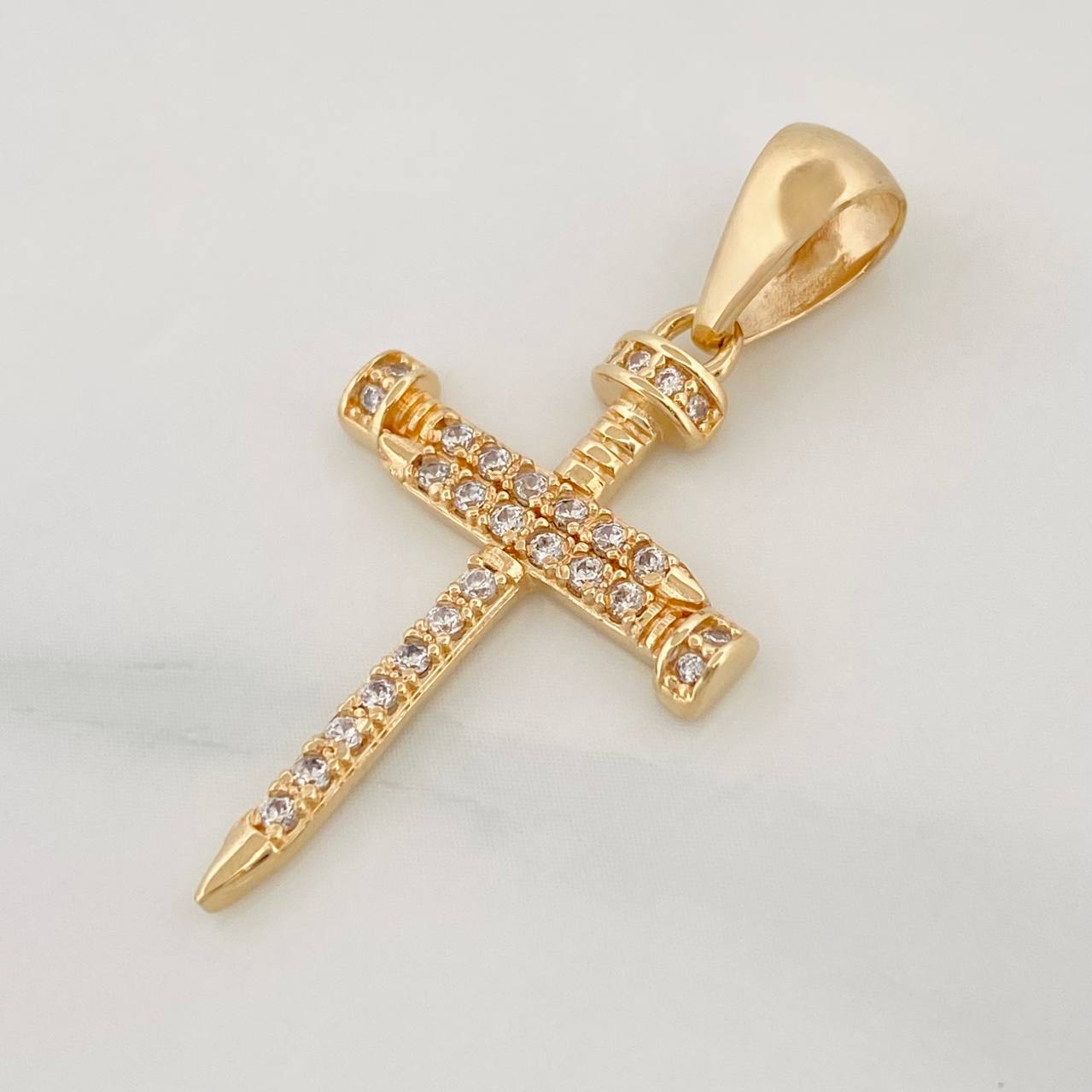 Dije Cruz Clavo 2.4g / 3.05cm Oro Amarillo 18K