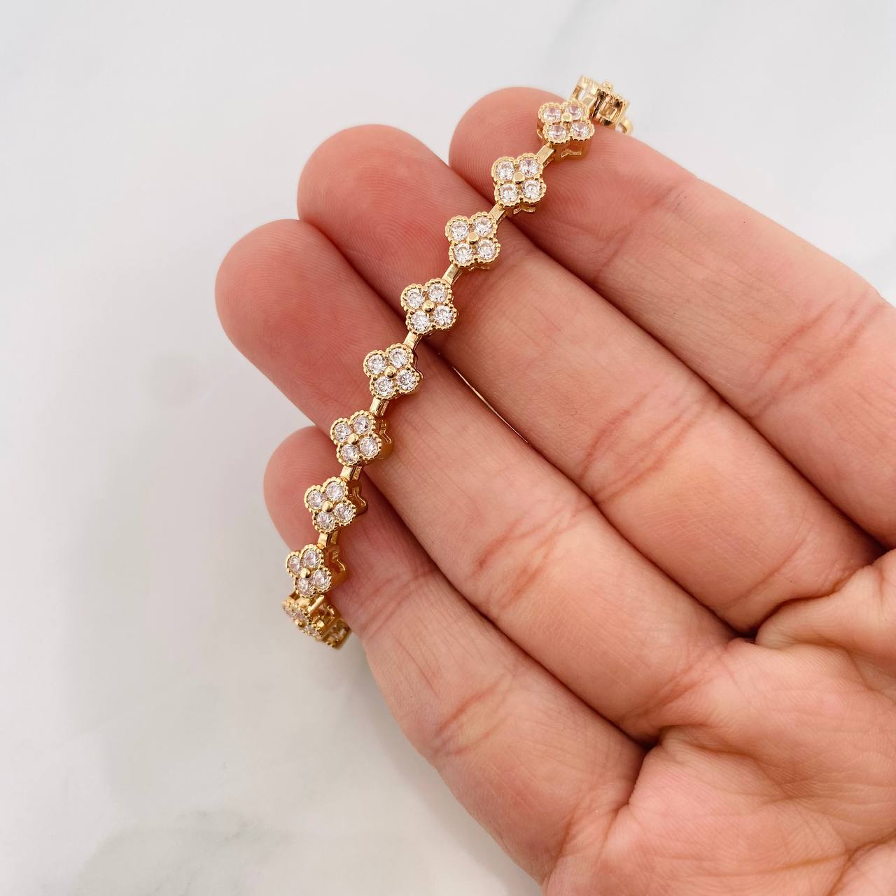 Pulso Flores 13.2g / 19cm / 6.1mm Oro Amarillo 18K