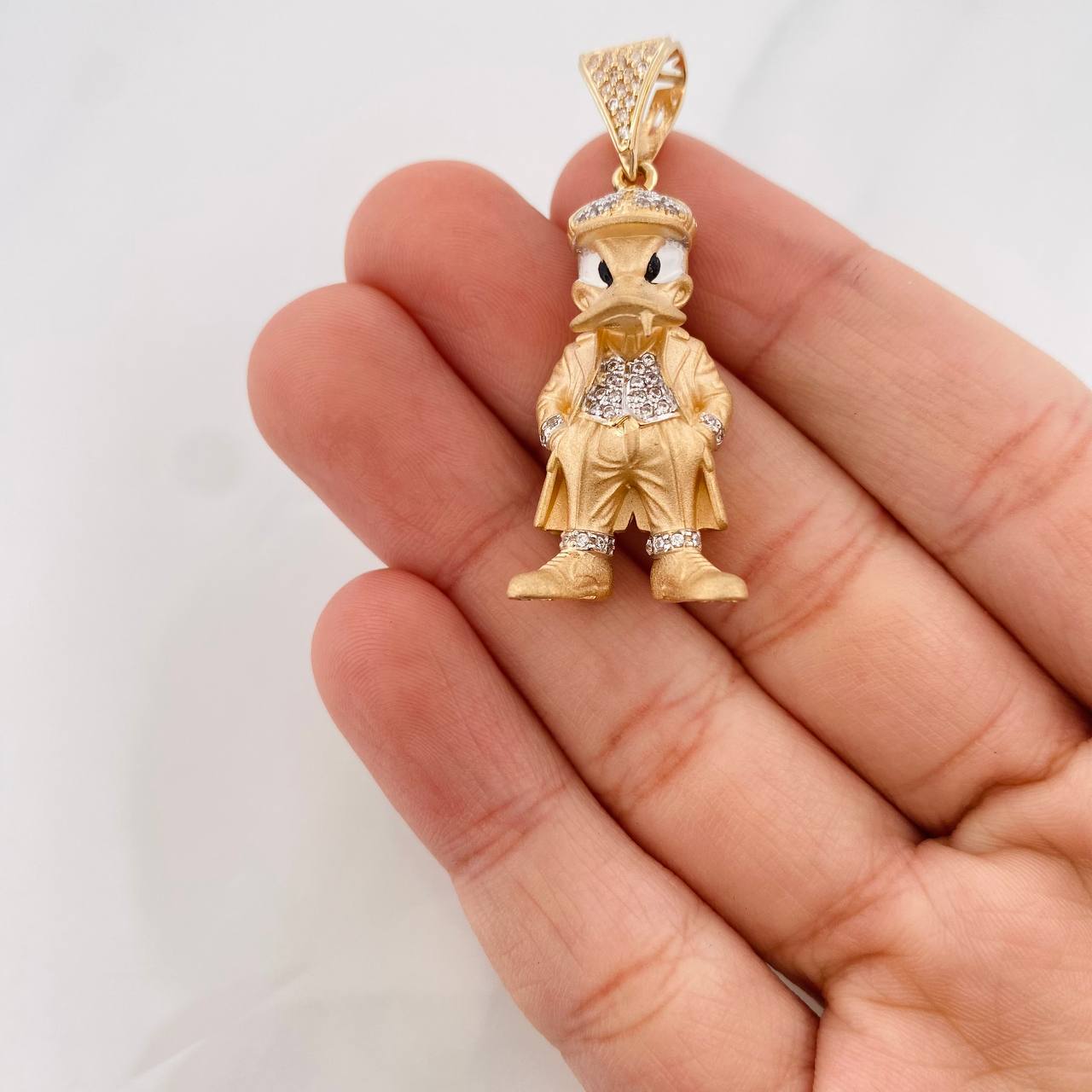 Dije Pato Serio 9.2g / 4.5cm Dos Oros Amarillo Blanco 18K