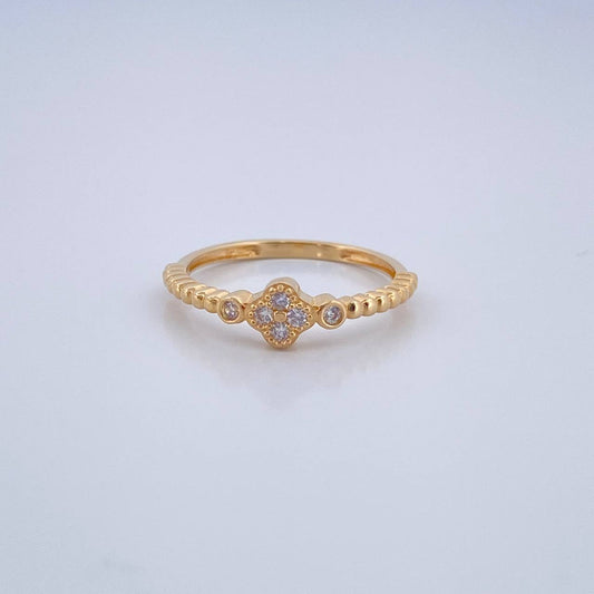 Anillo Trebol 1.75gr / T5 3/4 / Oro Amarillo 18K $