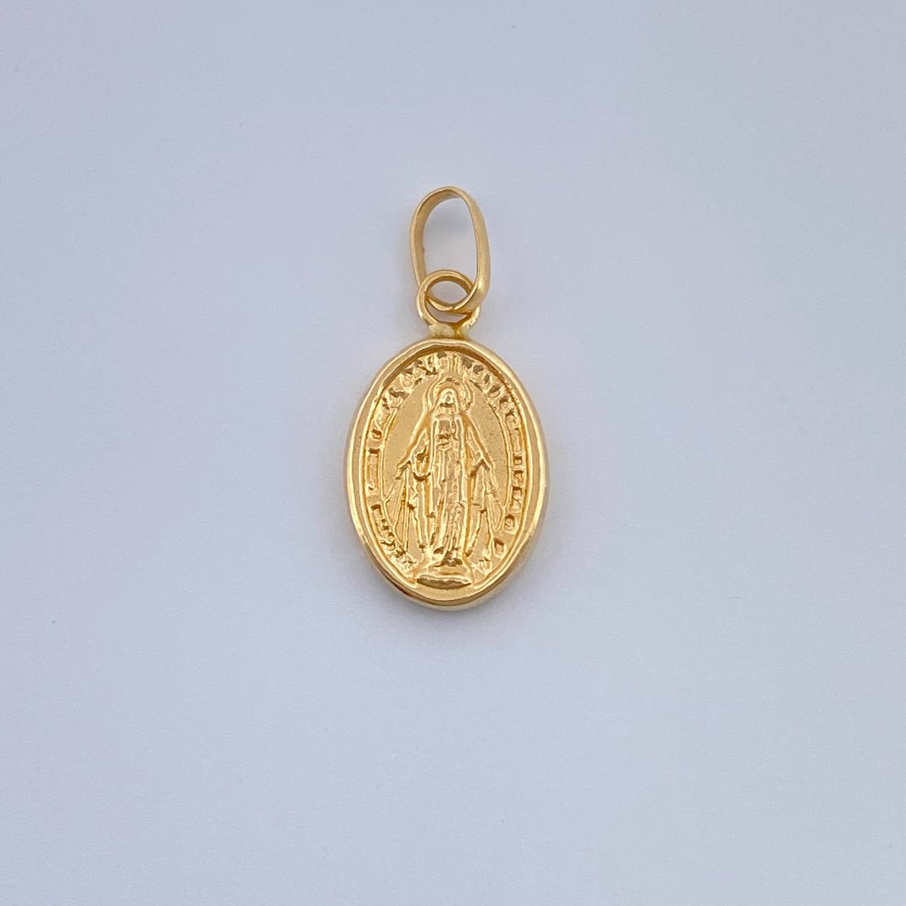 Dije Virgen Del Carmen 0.35gr / 1.6cm-Oro Amarillo 18K $