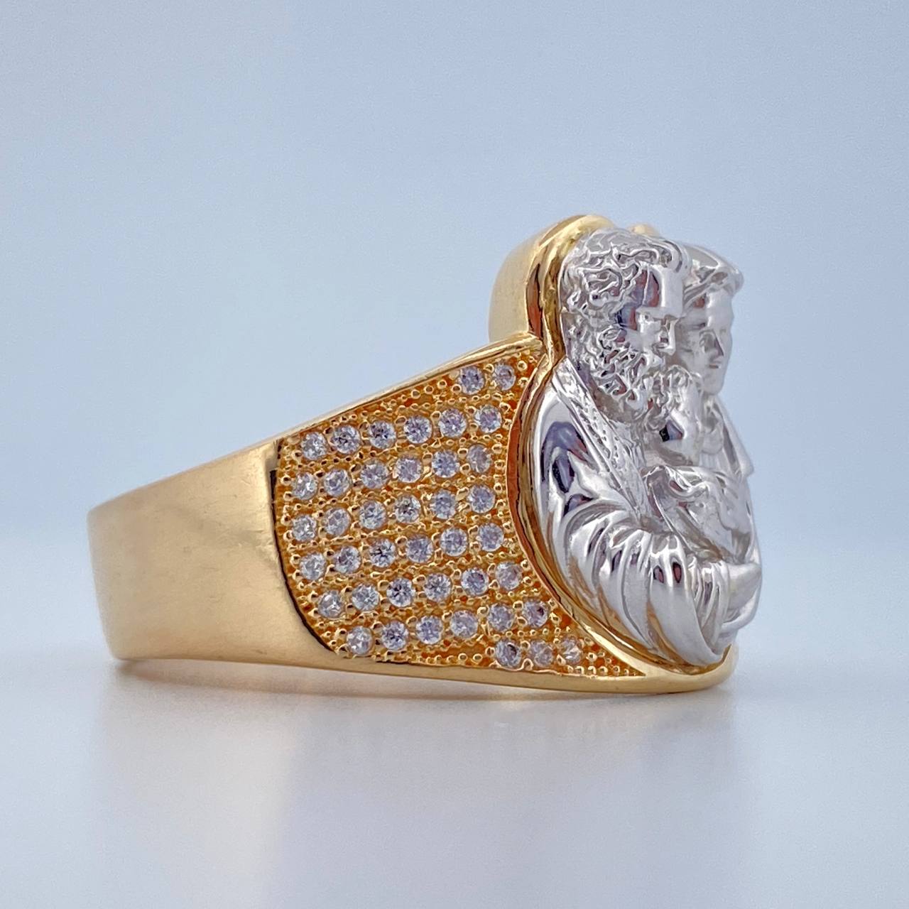 Anillo Sagrada Familia 9.45gr / T9 1/4 / Dos Oros Amarillo Blanco 18K $