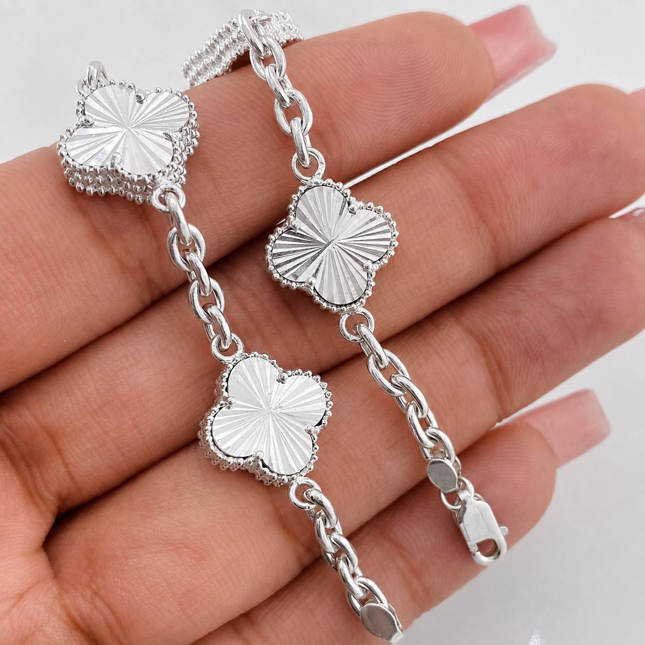 Pulso Aro Seguido Trebol 16.75g / 20.05cm / 3.69mm Plata 925