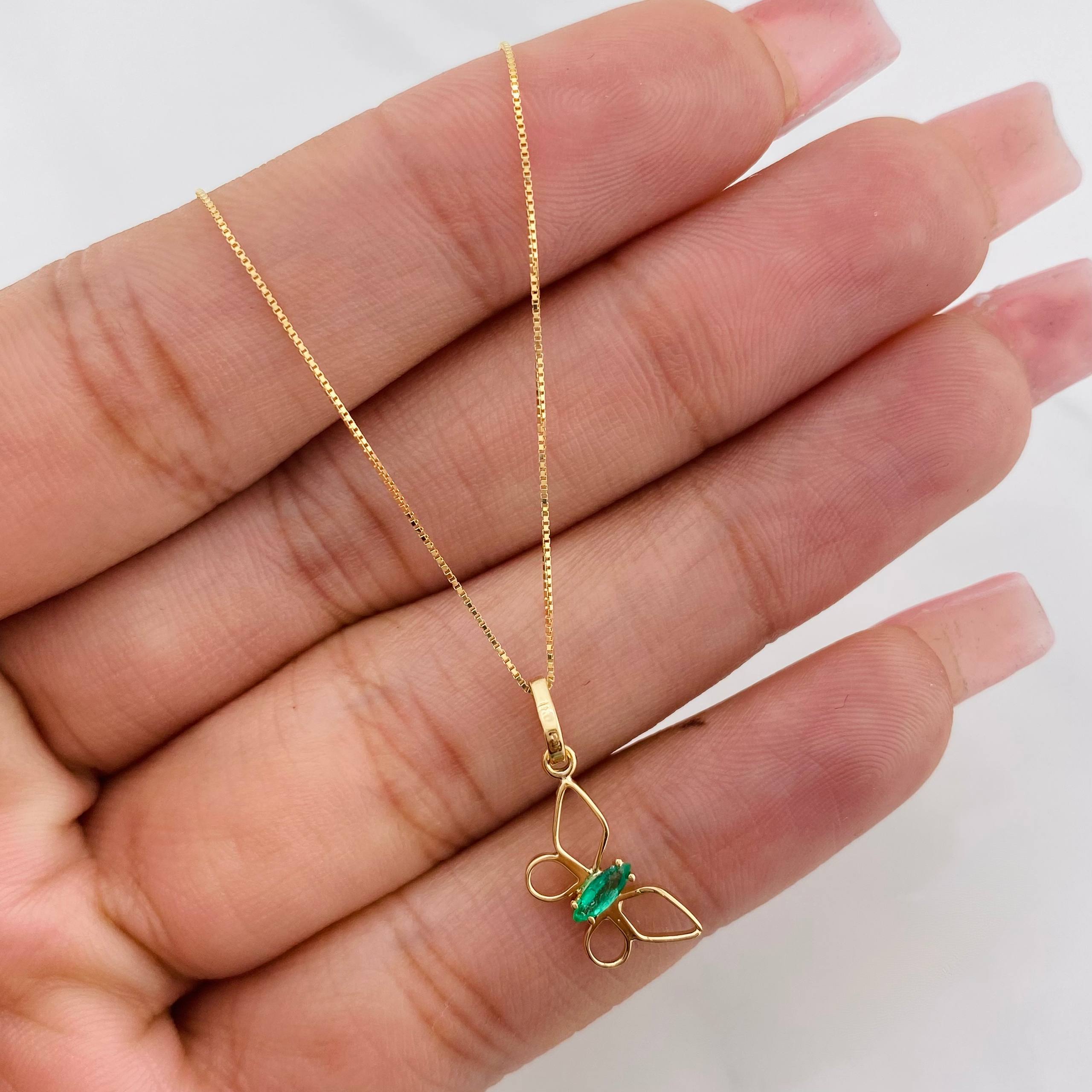 Set Cadena Veneciana + Dije Mariposa Esmeralda 0.04pts / 1.5g / 40.05cm Oro Amarillo 18K