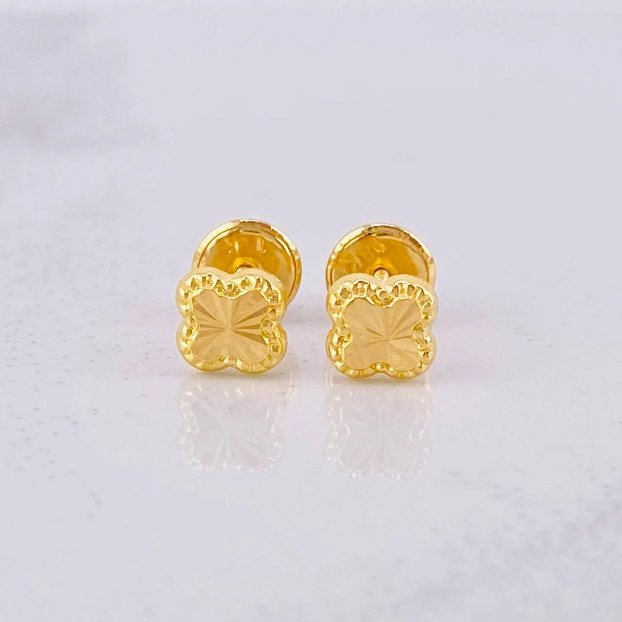 Topos Trebol 0.45g / 5mm Oro Amarillo 18K