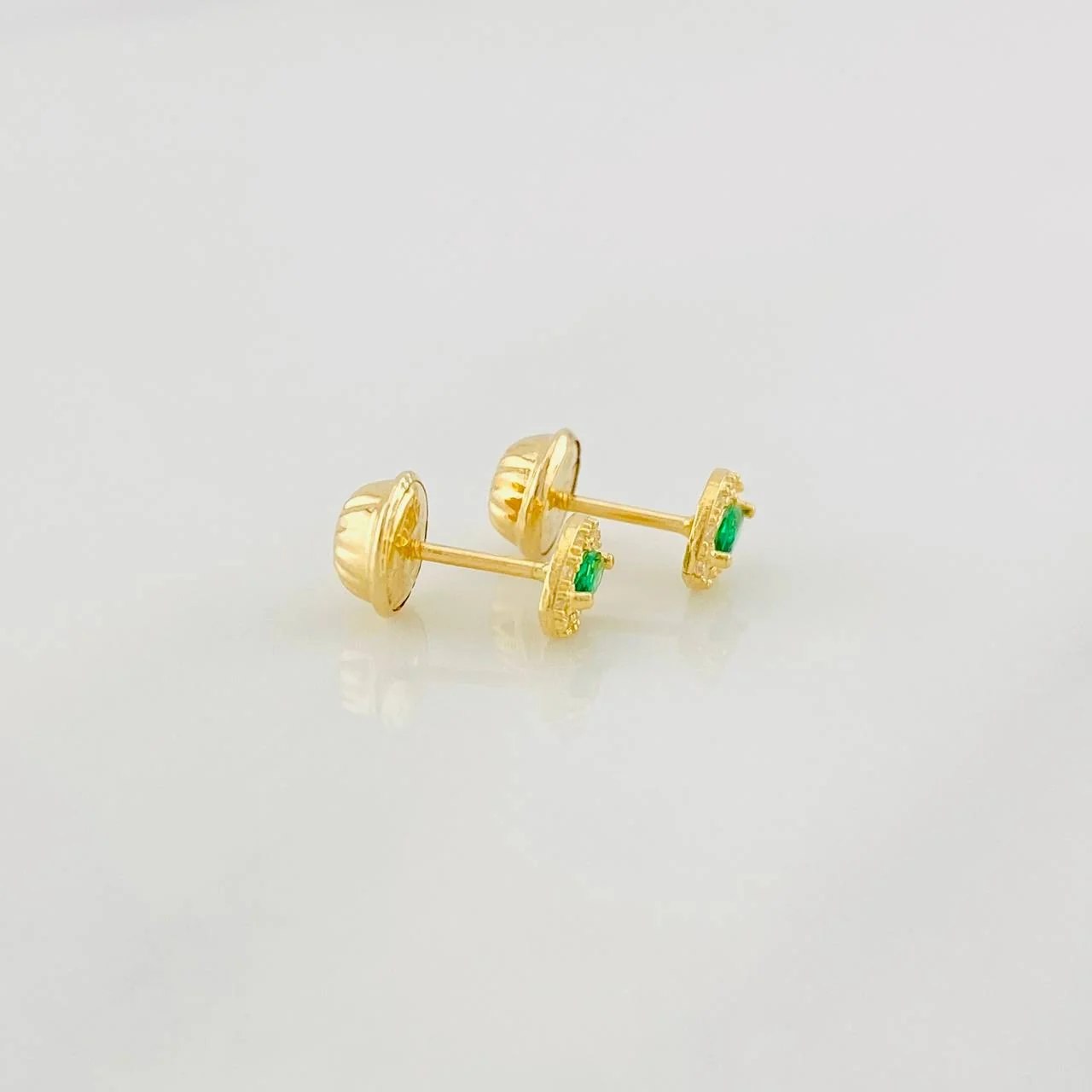 Topos Ojo 0.7g / 4.6mm Oro Amarillo 18K