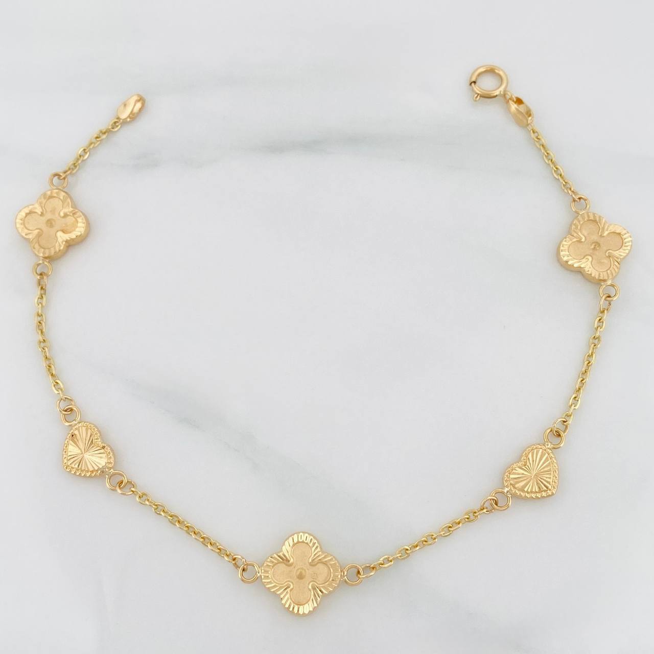 Pulso Aro Seguido Trebol 3.15g / 19cm / 1.65mm Oro Amarillo 18K
