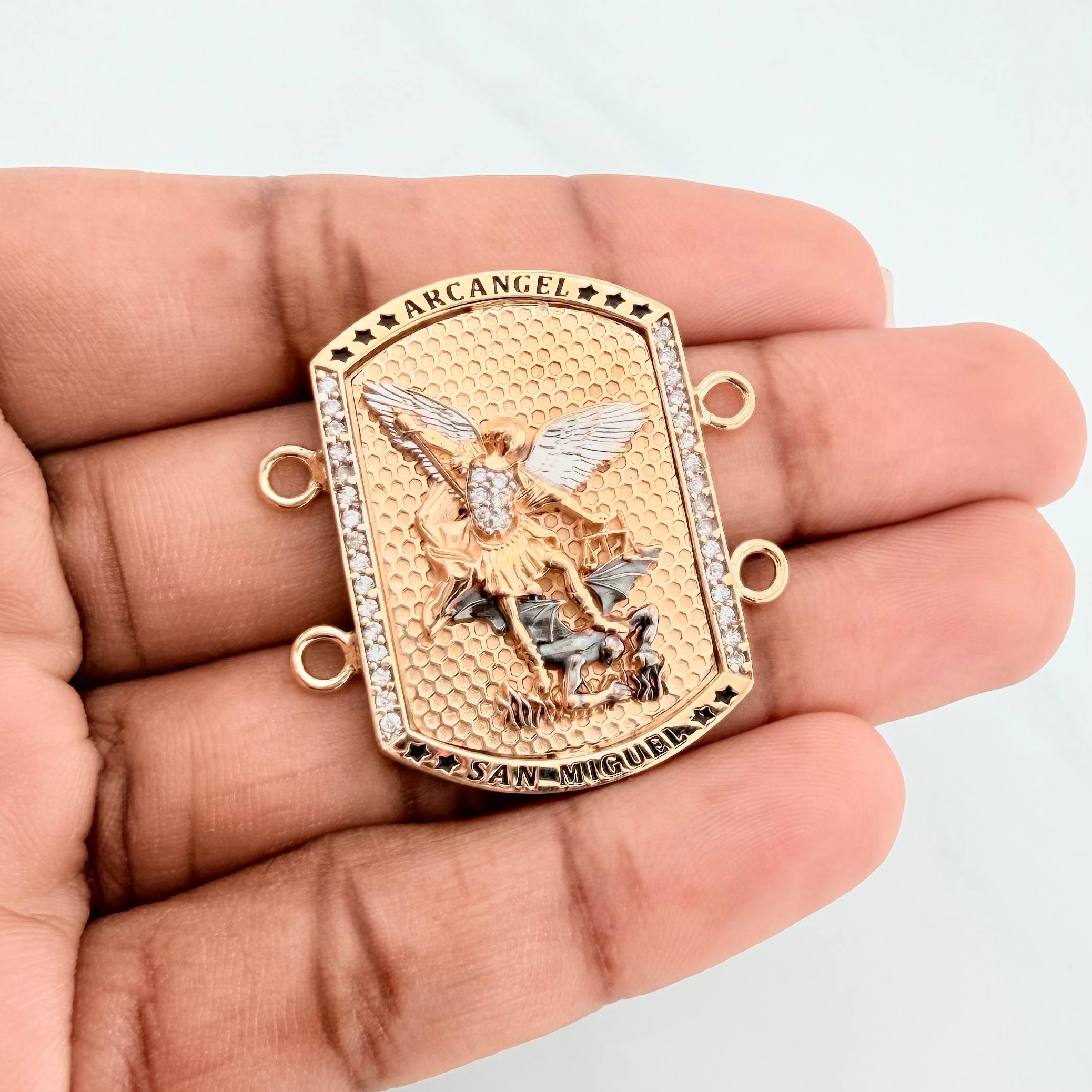 Herraje San Miguel Arcangel 14.2 g / 3.5 cm Tres Oros 18K