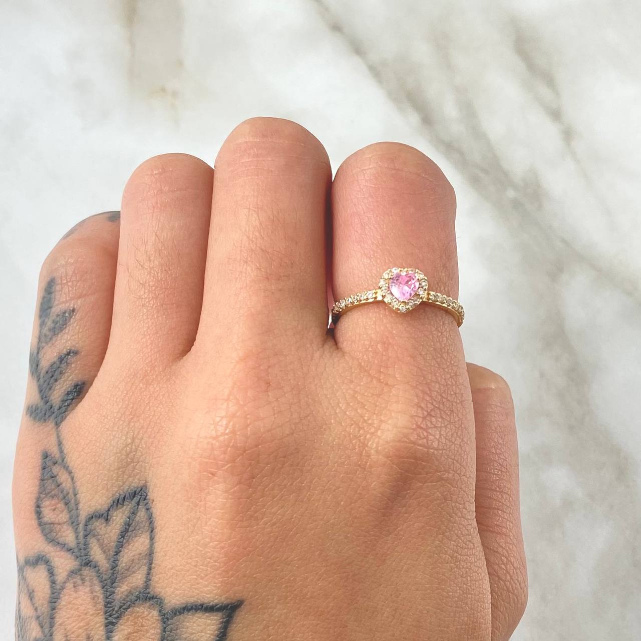 Anillo Solitario Halo Corazón 1.7gr / T5 1/4 / Oro 18K