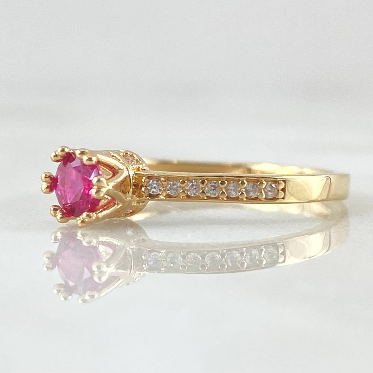 Anillo Solitario Coronado 2.2gr / T9 / Oro 18K *