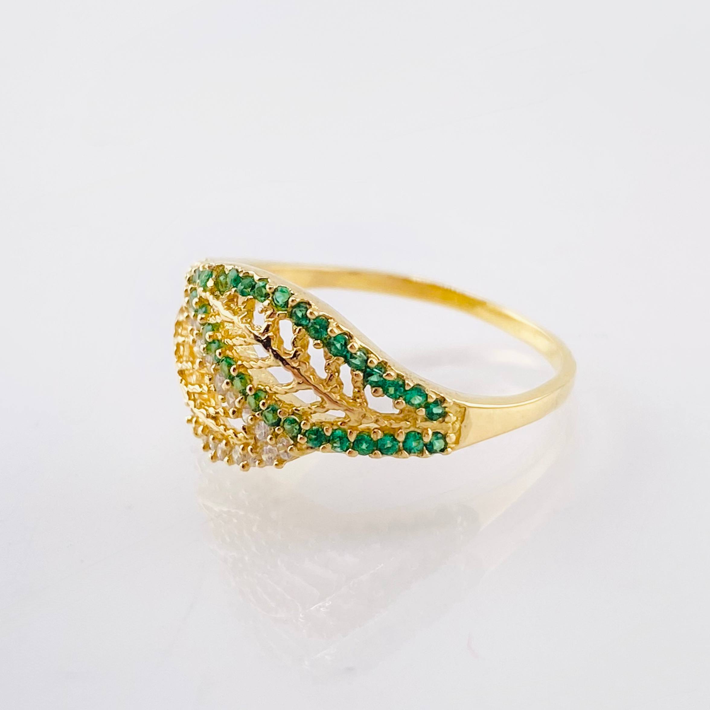 Anillo Hojas Entrelazadas 2.5gr / T6 / Oro Amarillo 18K