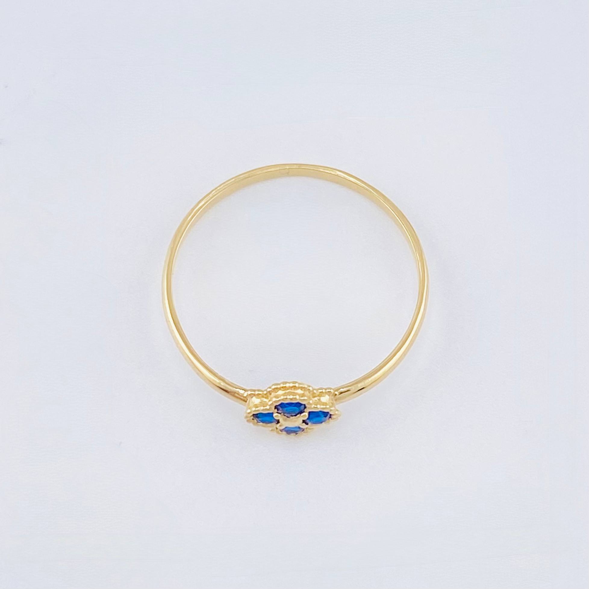Anillo Flor Trebol 1gr / T7 / Oro Amarillo 18K ©
