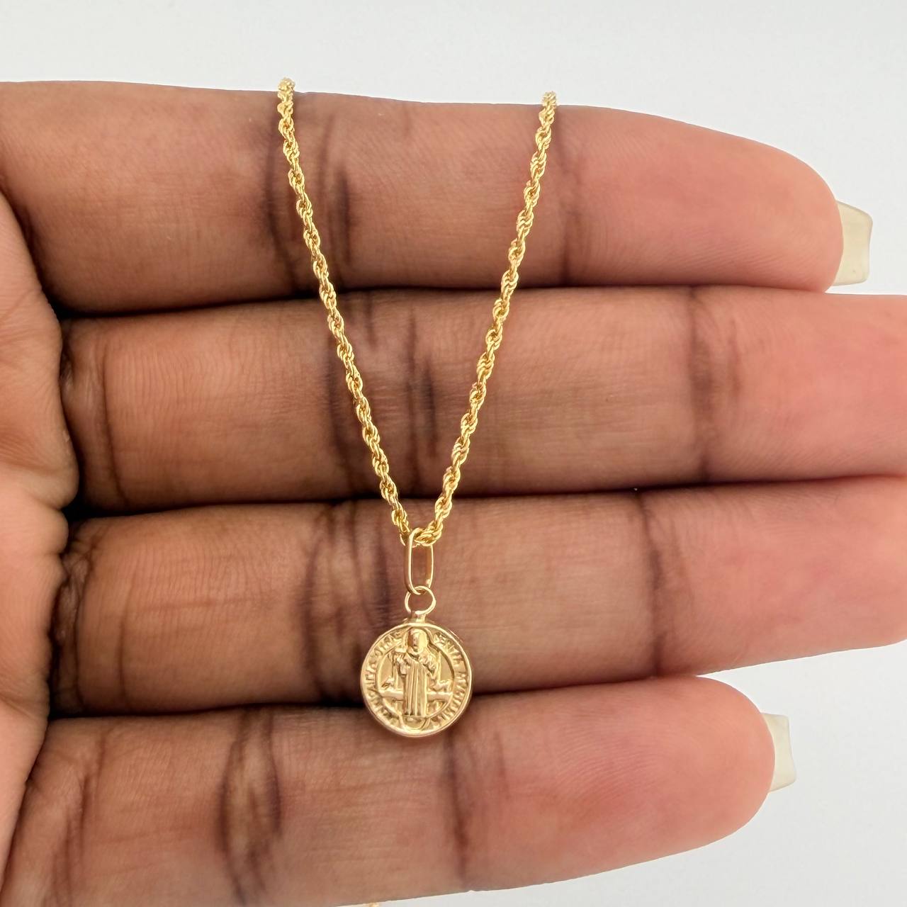 Set Cadena y Dije Lazo + San Benito 1.35gr / 49.9cm / 1.08mm Oro Amarillo 18K (Oferta) $