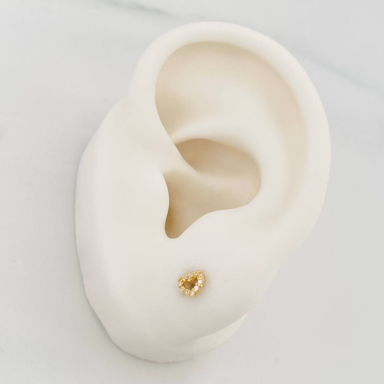 Topos Silueta Corazon 0.55g / 4.6mm Oro Amarillo 18K