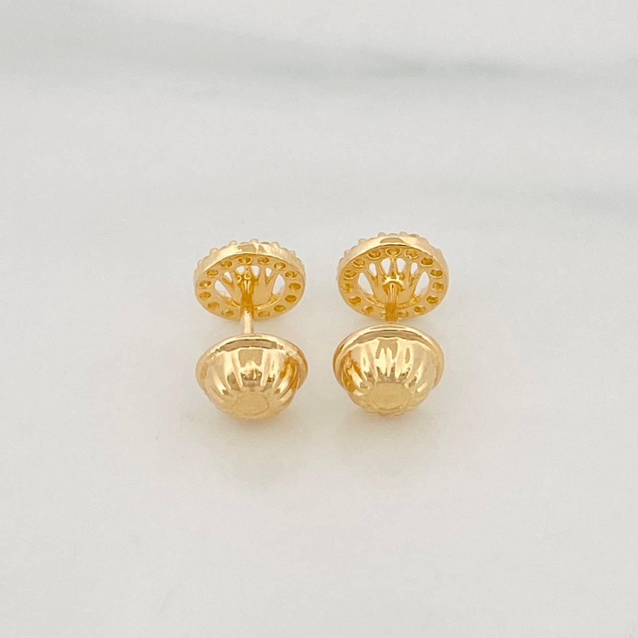 Topos Corona 0.7g / 5.7mm Oro Amarillo 18K