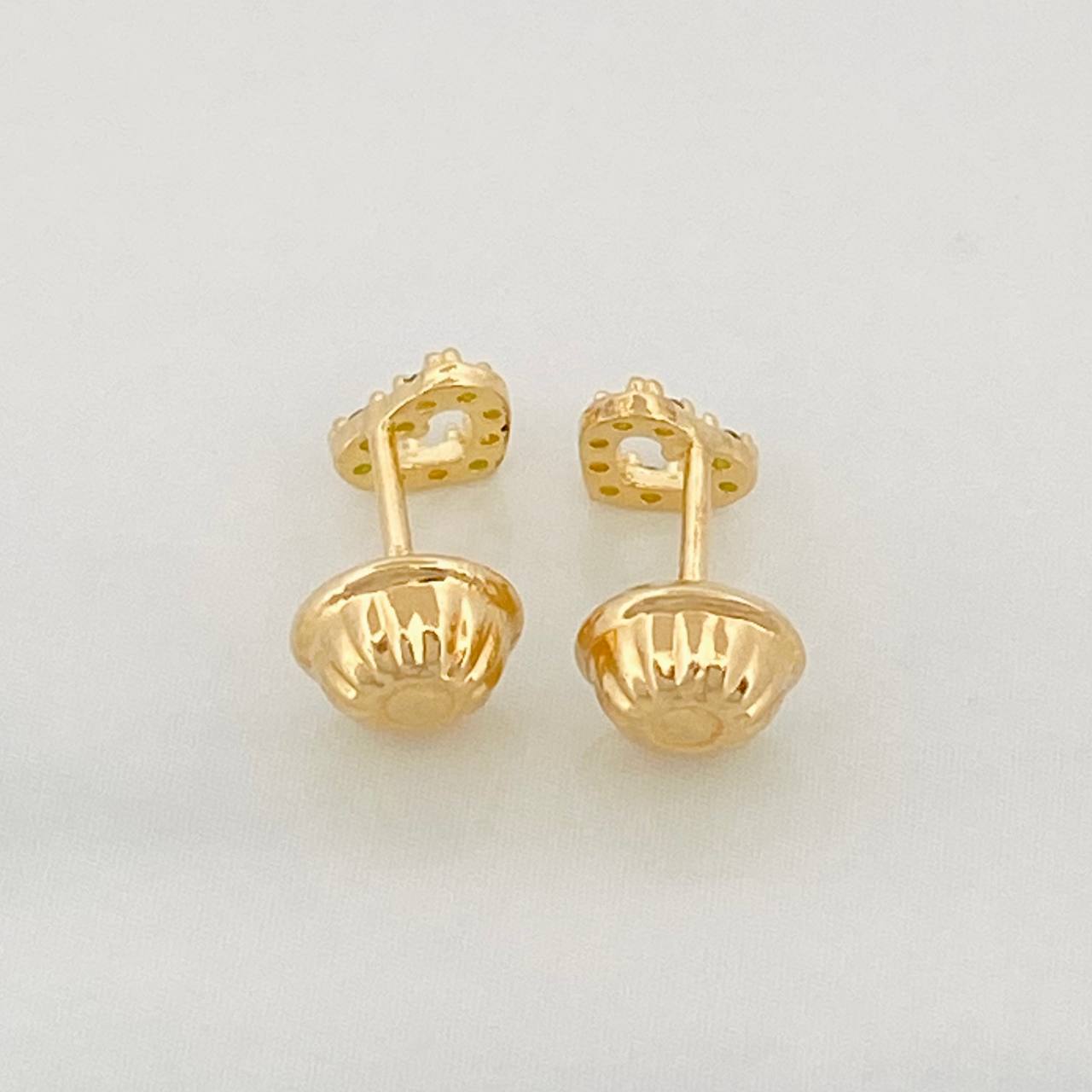 Topos Silueta Corazon 0.55g / 4.6mm Oro Amarillo 18K