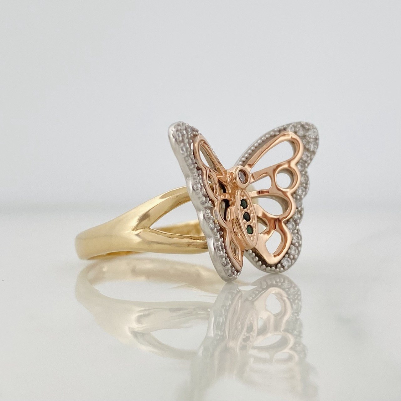 Anillo Mariposa 4.7g / T7 1/4 Tres Oros 18K