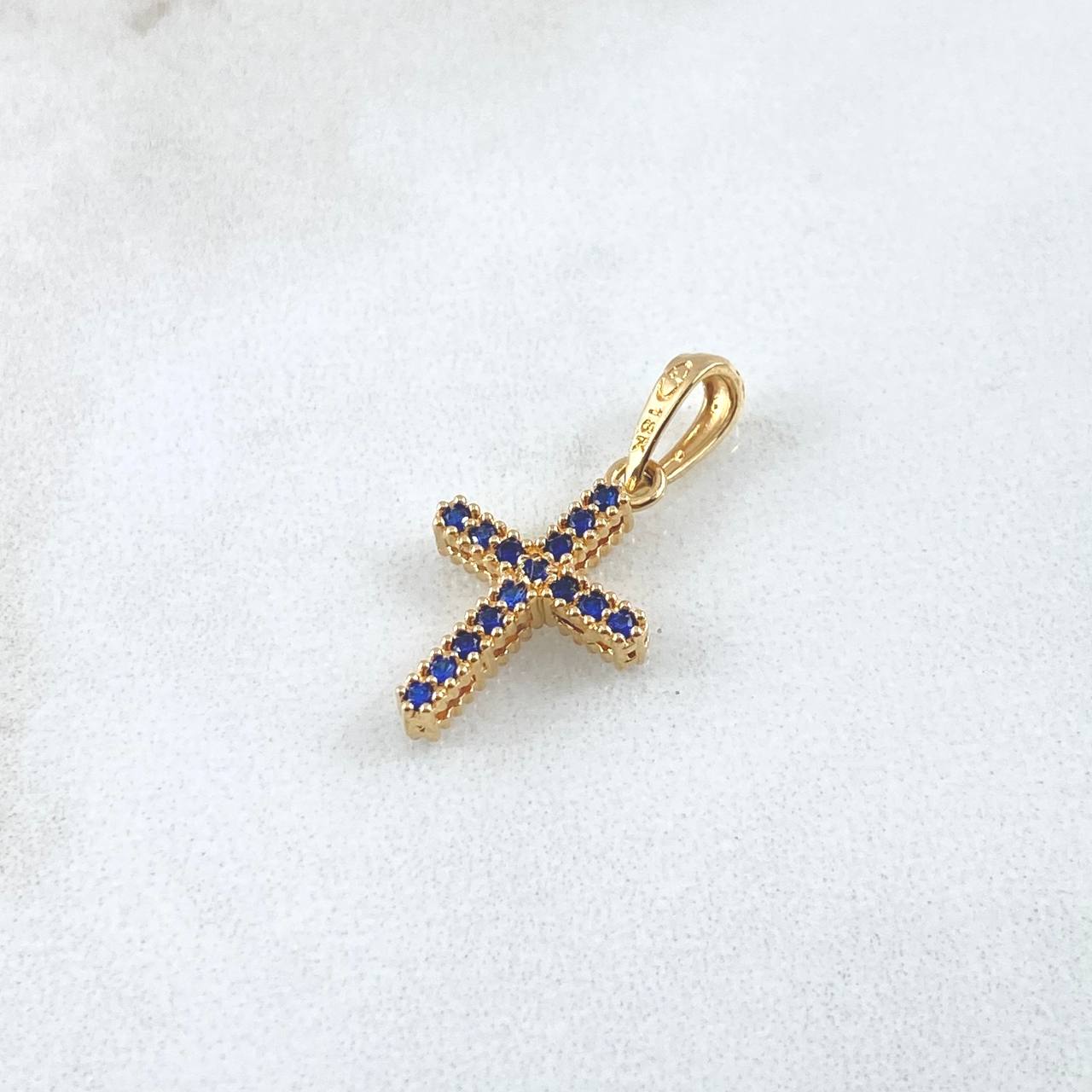 Dije Cruz Tupida 1.3gr / 2.4cm / Oro 18K *