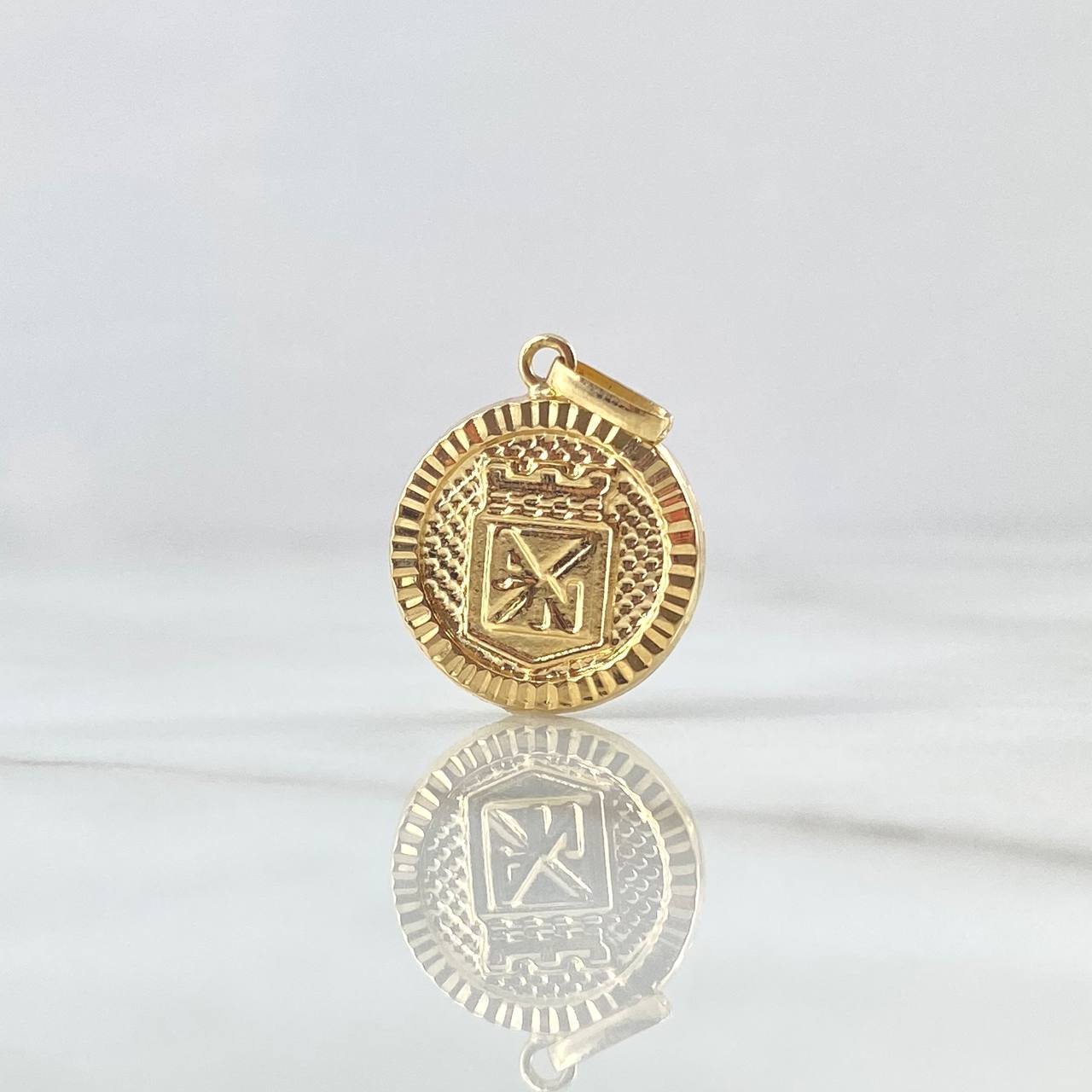 Dije Escudo Atletico Nacional 1.6gr / 2.4cm / Circulo Texturizado Oro Amarillo 18K *
